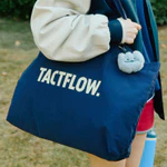 Bộ 2 túi TACTFLOW Daily tote bag large TFF110 47*13*36cm - Xanh Navy và Túi Puffer pouch TFF300 12*9*10cm - Xanh Khói — ảnh 3