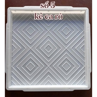 Khuôn đúc gạch lát sân vườn kích thước 40x40x3.3 chất liệu nhựa PP, hoa văn kẻ caro cùng họa tiết chống trơn trượt