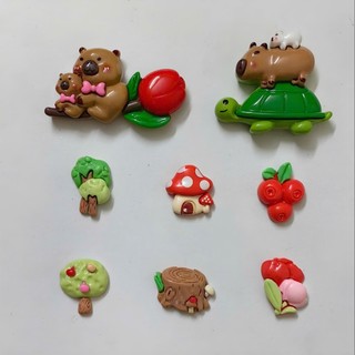 Set Charm Capybara cưỡi rùa-Set 8 món Khu Rừng Pastel – Capybara Mẹ Con, Rùa Xanh, Nấm Đỏ, Cây Trái Tim, Trái Cây