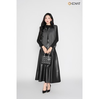 Chân Váy 𝐂𝐂𝐇𝐀𝐓 Dáng Xòe Margot Chất Liệu Da Cao Cấp Sang Trọng 25CDA2032XT