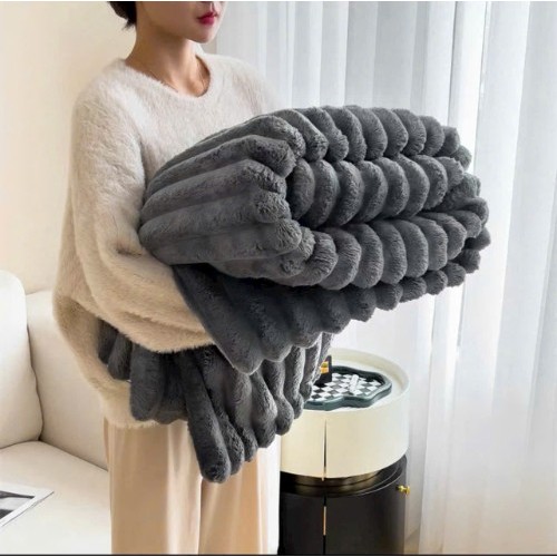 Chăn lông tăm plus mềm mại ấm áp thoải mái kích thước 2mx2m3 An Như Bedding, nặng 1,3kg