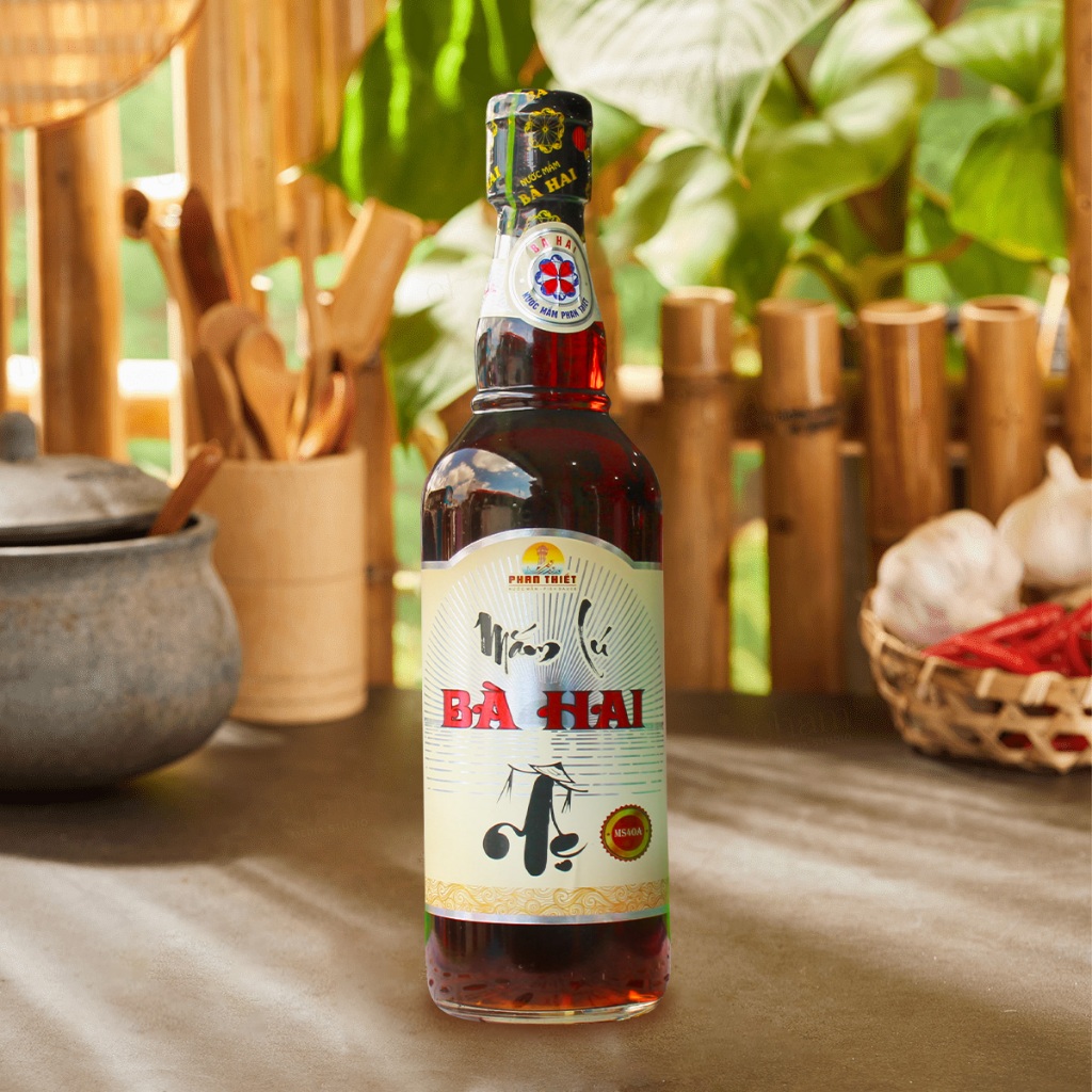 Nước Mắm Lú Bà Hai loại đặt biệt MS40A ( thùng 6chai x 500ml )
