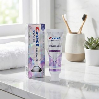 Kem đánh răng Crest 3D White Brilliance (130g)