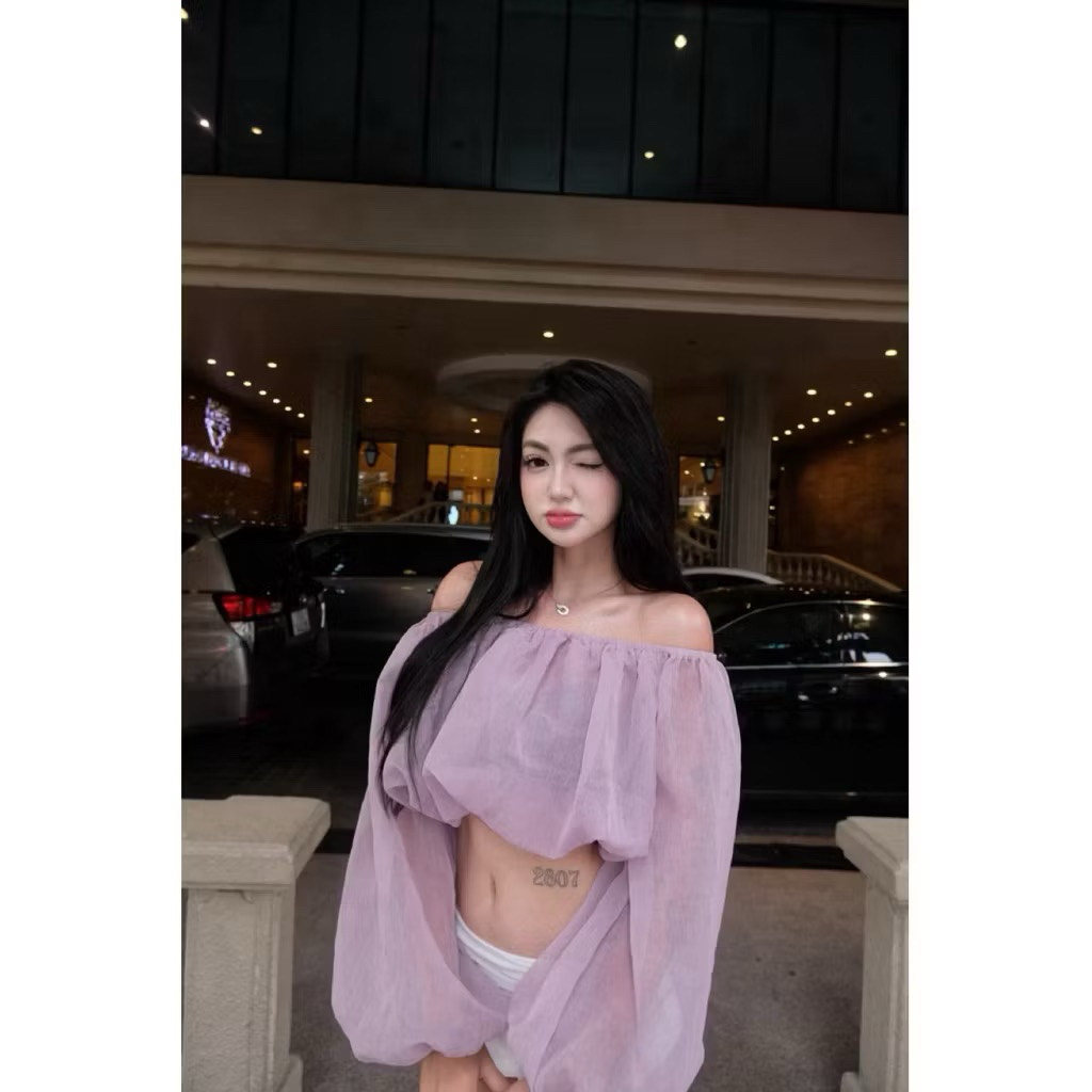 | LYN WEAR | (HOẢ TỐC) Áo Trễ Vai Tay Phồng Nữ Croptop Dáng Bí xuyên thấu nhẹ Mặc Tết, Đi Chơi, Đi Tiệc Nhẹ