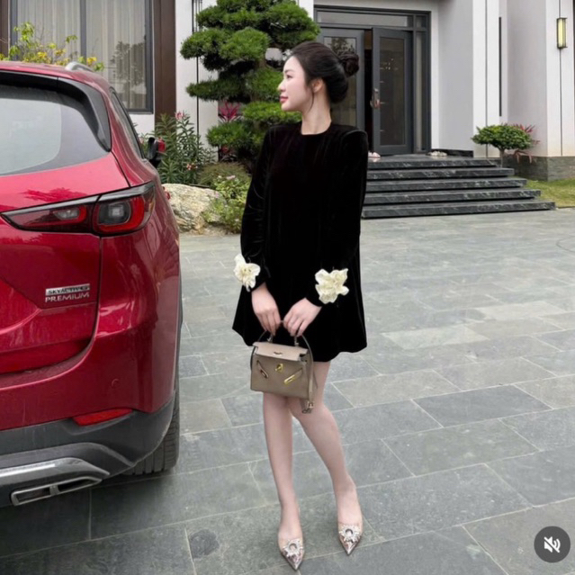 “Esme dress” Đầm nhung Tk dáng suông ngắn phối hoa tay nổi cao cấp ,Váy babydoll cổ tròn đơn giản dễ mặc bầu bí bon chen