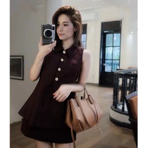 “Claire Set” Set 2 món : Áo vest gile cổ bẻ đính khuy đồng kèm chân váy chữ A ngắn sang chảnh, 1 màu (hàng có sẵn)