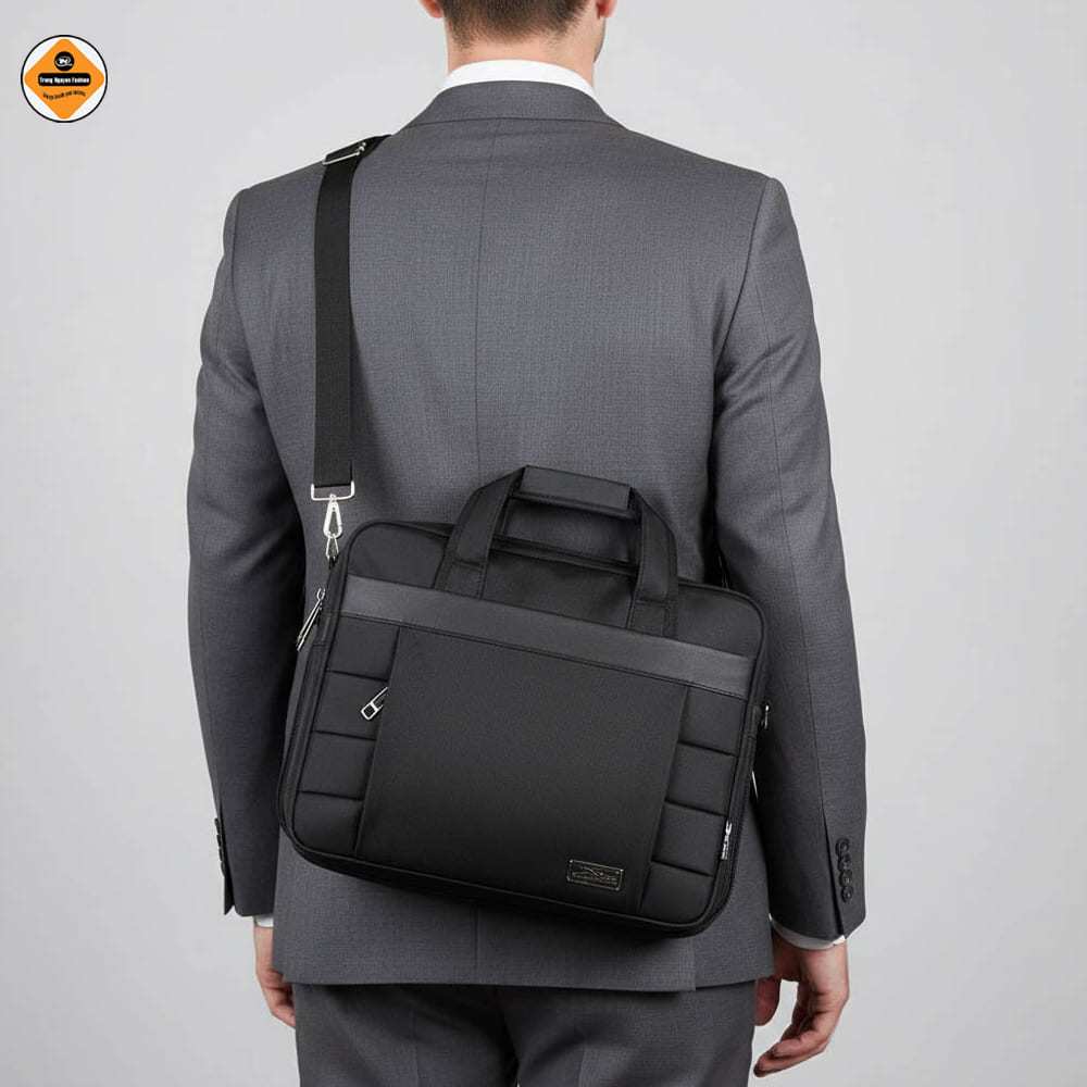 Cặp Doanh Nhân Cao Cấp Xbags Expand Pro XB 4002 Màu Đen, Có Khóa Nới Rộng, Đựng Laptop 15.6–17 Inch!
