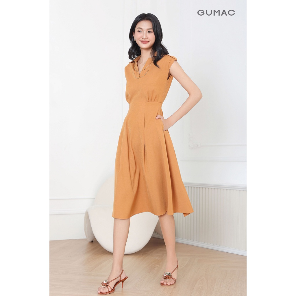 [SALE] Đầm nữ GUMAC form A xòe thiết kế cổ V bẻ đính nút vai eo cao xếp ly trước màu nâu  DF04002