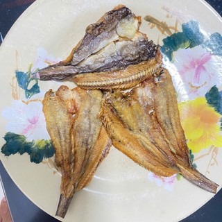 Khô Cá Ngát 500g 3 Nắng - Hút Chân Không - Đặc Sản Miền Tây Thơm Giòn Ngọt Tự Nhiên - Tặng Kèm Mắm Me - Không Phẩm Màu