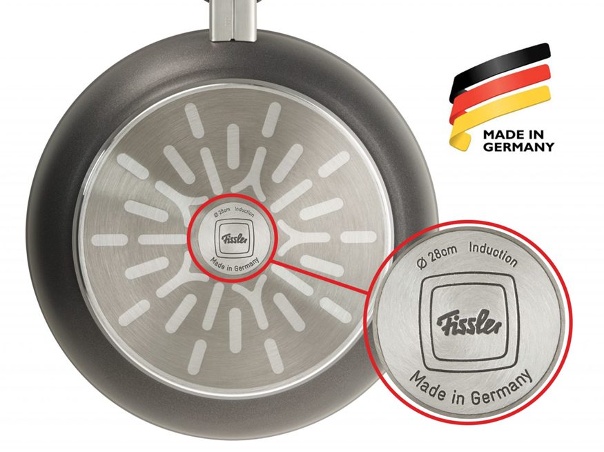 Dấu khắc Made in Germany trên chảo Fissler
