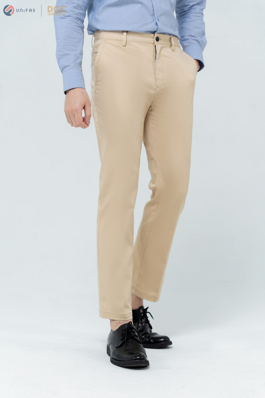Mô tả Quần nam khaki nam không ly, dáng suông đứng dáng, phong cách trẻ chung năng động DGC - SQKBC03M - 1