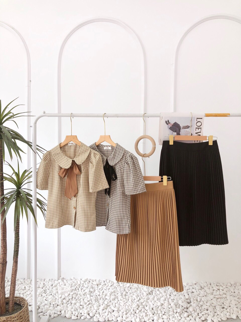 Mô tả Set sơ mi chân váy công sở cổ tròn tay lỡ mix chân váy xếp ly chất liệu kate nhật hiện đại Evalover - 2
