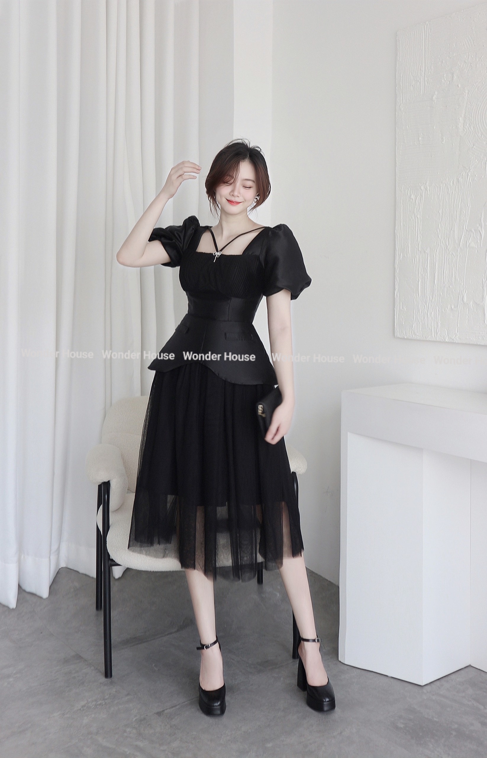 Mô tả Đầm thiết kế WonderHouse cổ vuông phối lưới dáng dài dự tiệc, dạo phố nữ tính - Tiara Dress - 2