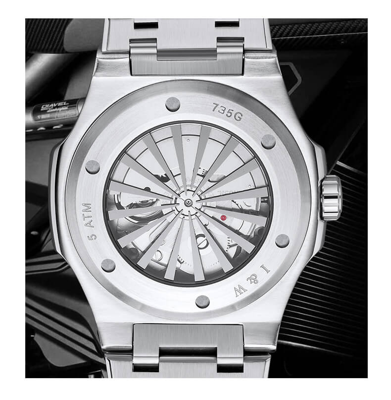 Đồng hồ I&W Carnival 735G2 trên tay