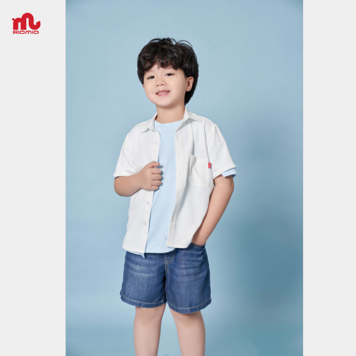 Mô tả Áo sơ mi trắng cộc tay bé trai RIOMIO size 21-42kg, chất cotton thô Hàn mềm thoáng mát RA660 - 4