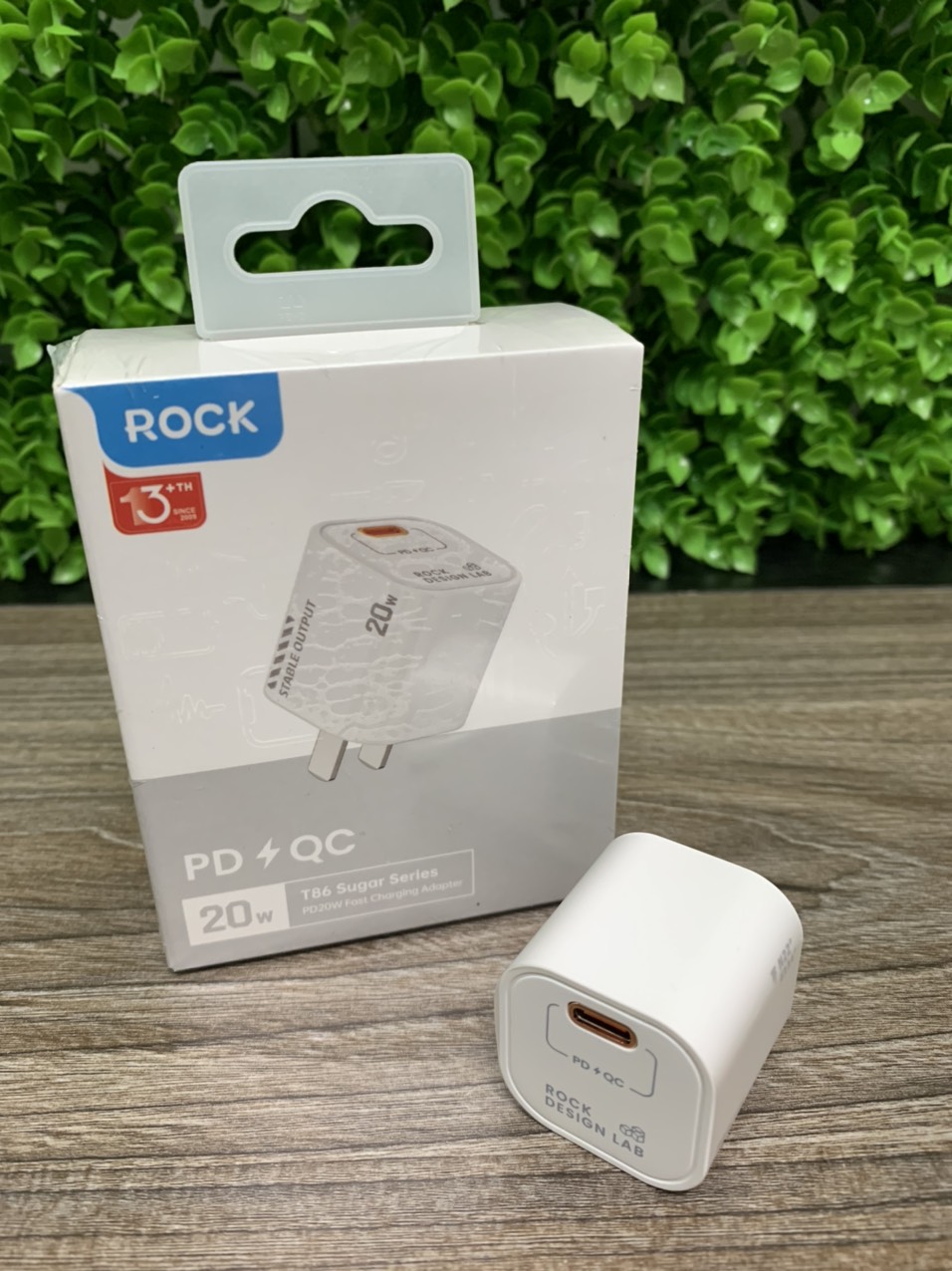 Củ sạc nhanh Rockspace T86
