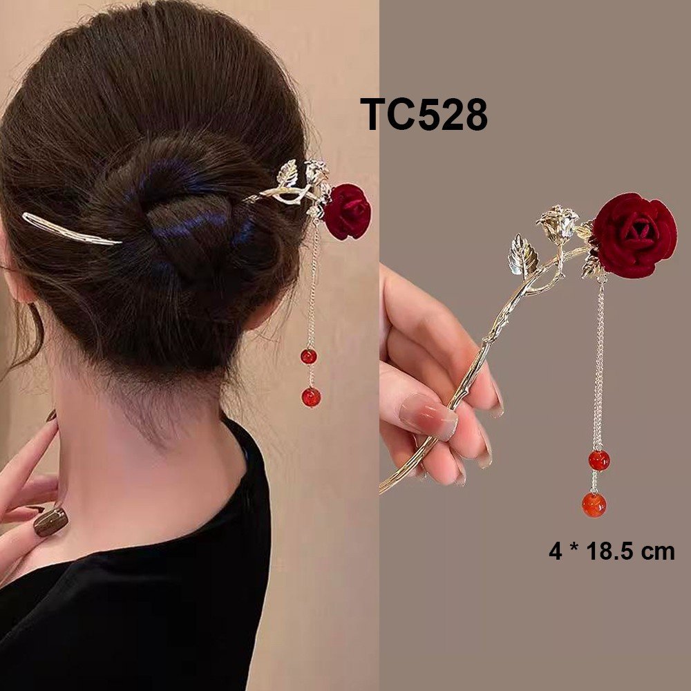 Trâm cài tóc GOTI phối đồ hiện đại