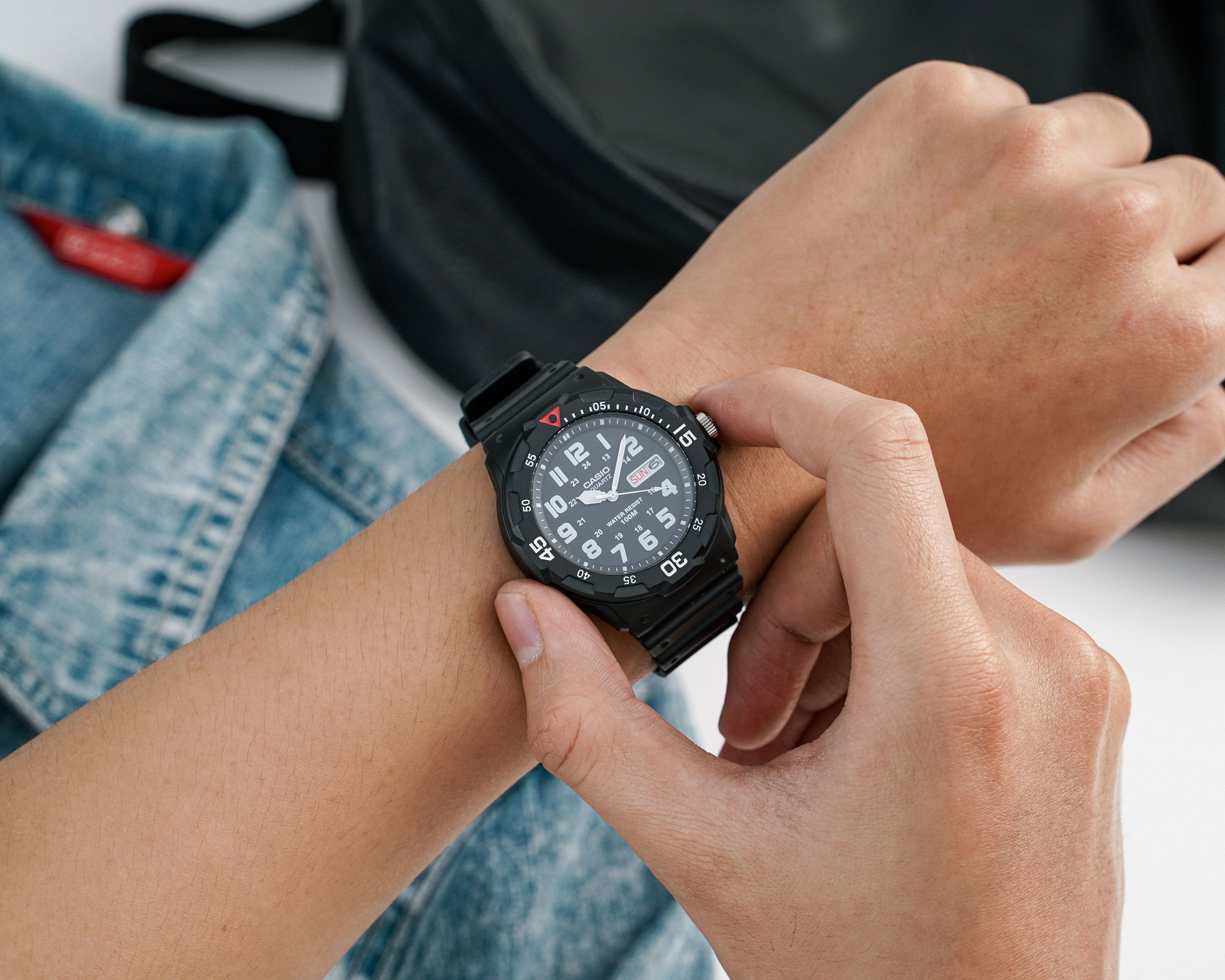 Mô tả Đồng Hồ Casio Nam MRW-200H-1BVDF Mặt Tròn Dây Cao Su Chính Hãng - 1