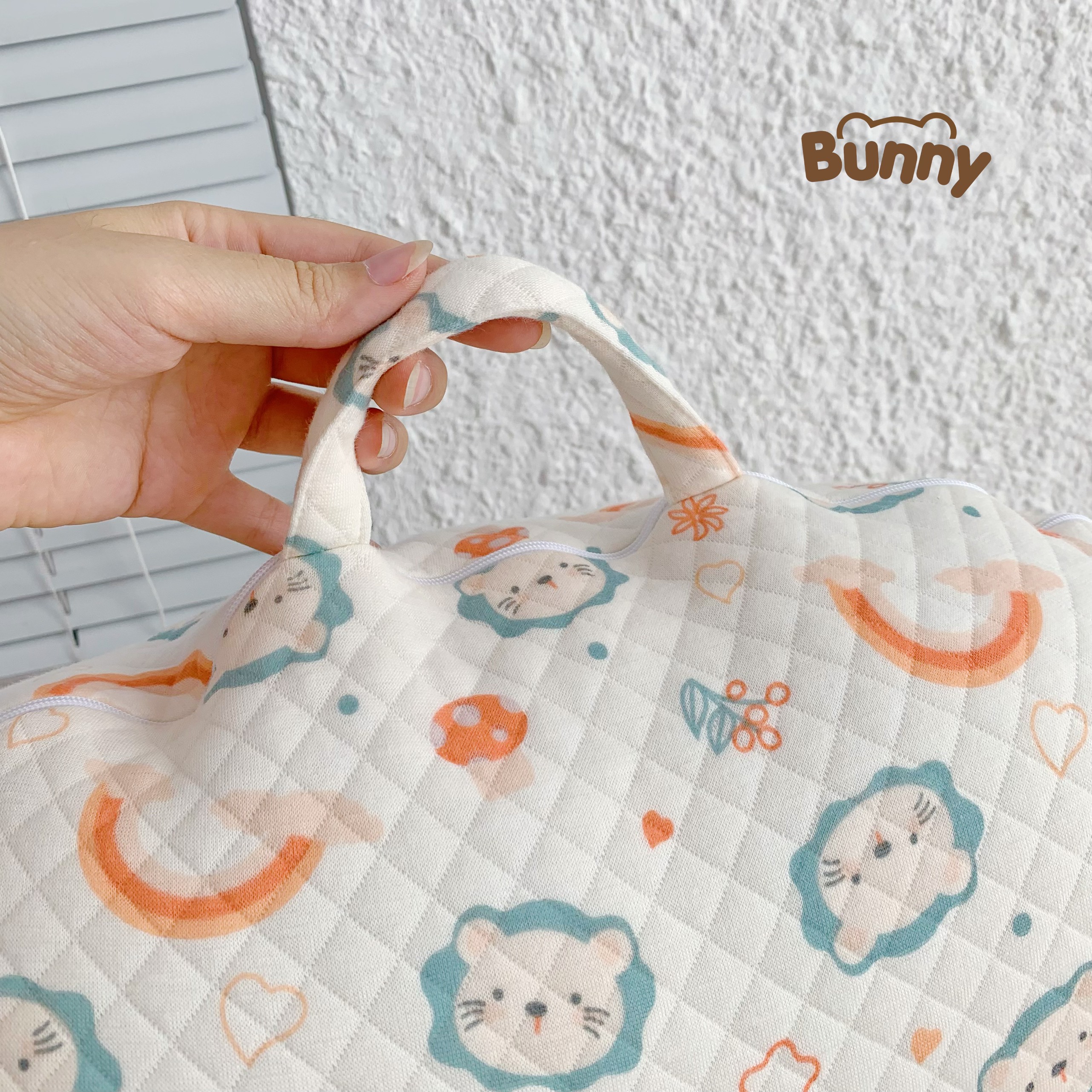 Mô tả Gối chống trào ngược KidsWorld Bunny trần bông chống nôn trớ an toàn cho bé sơ sinh mềm mại không bí nóng lưng - 3