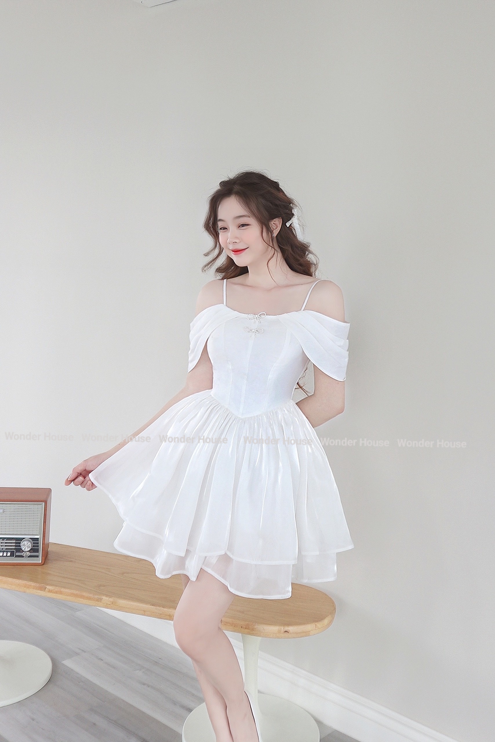 Mô tả Set Wonderhouse áo lông, đầm trễ vai xòe hai tầng tiểu thư - Mira Dress - 3