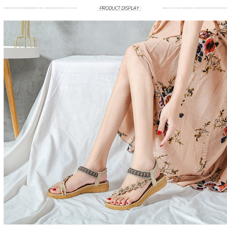 Giày Sandal Nữ Xỏ Ngón Màu Đen