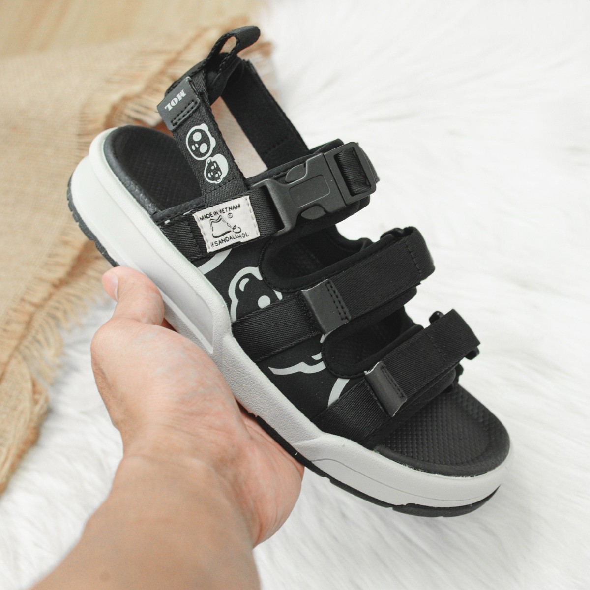 Mô tả Sandal nữ MOL 3 quai ngang MS1801Be màu hồng phấn - 3