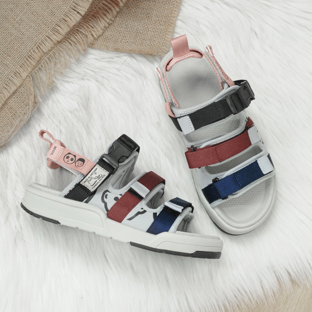 Mô tả Sandal nữ MOL 3 quai ngang MS1801Be màu hồng phấn - 6