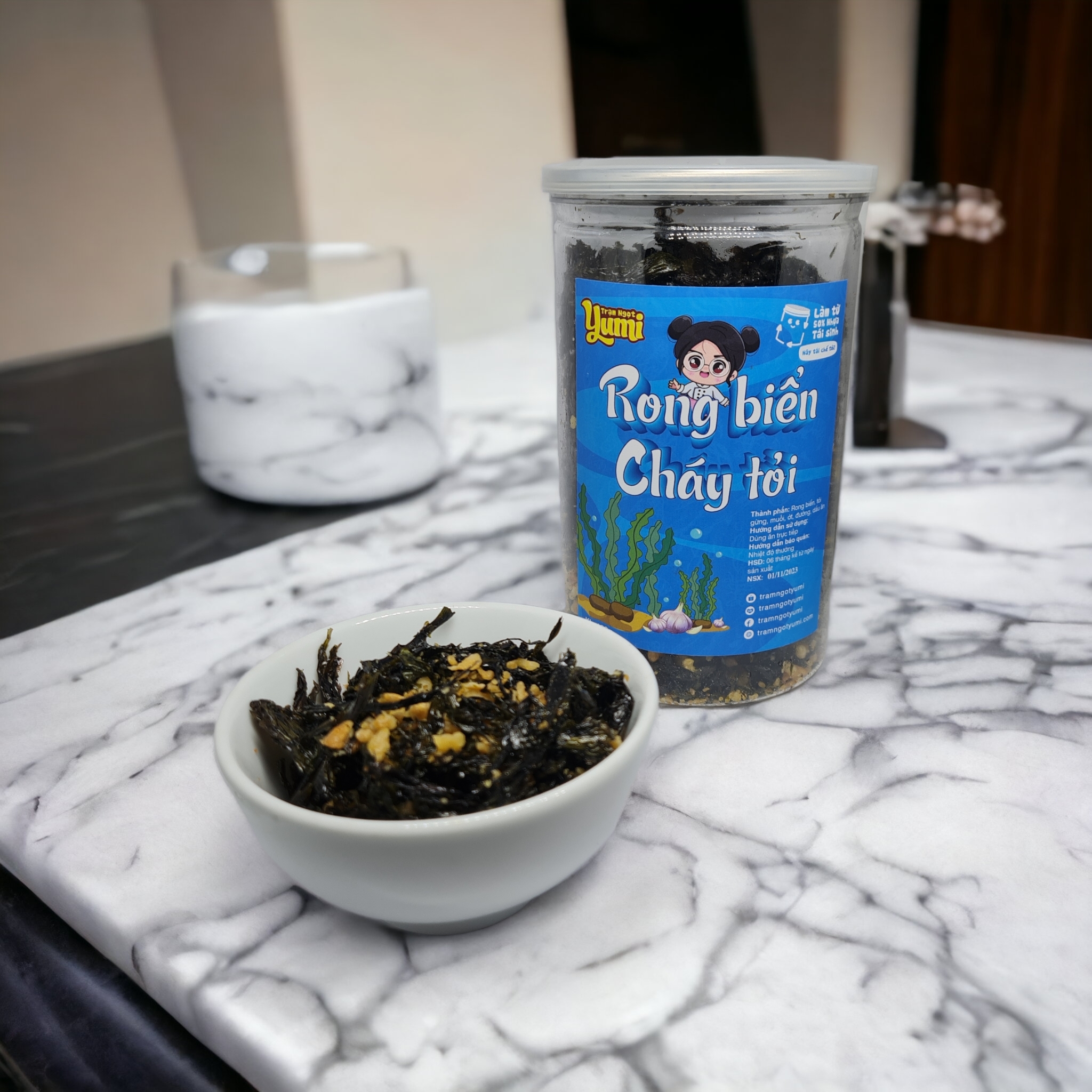 Mô tả Rong biển cháy tỏi Trạm ngọt Yumi sấy khô thơm đậm vị ăn vặt ăn cơm đều ngon 150g - 2