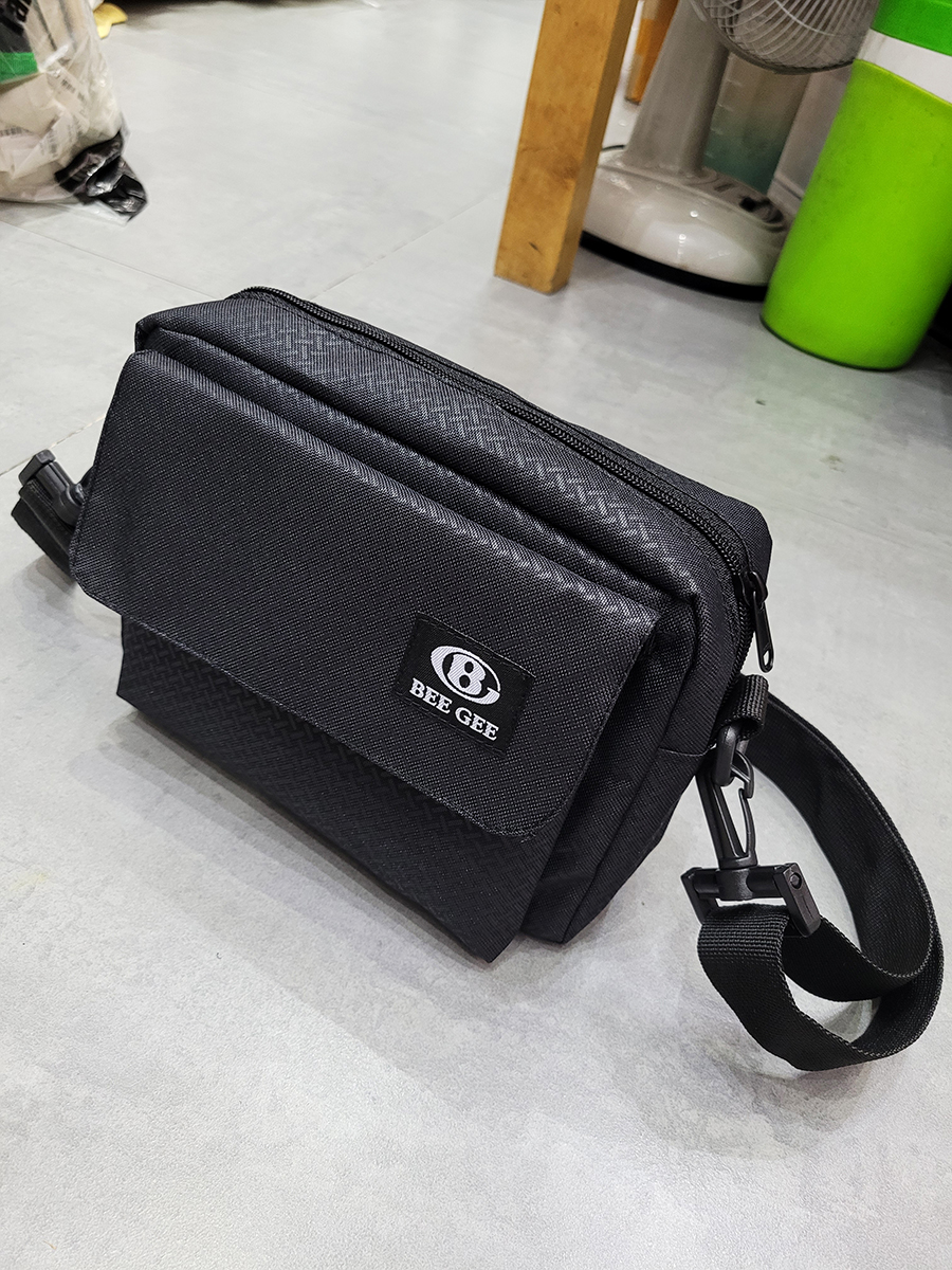 Túi Đeo Chéo nam nữ Unisex Hàn Quốc BEE GEE 0159 | Shopee Việt Nam