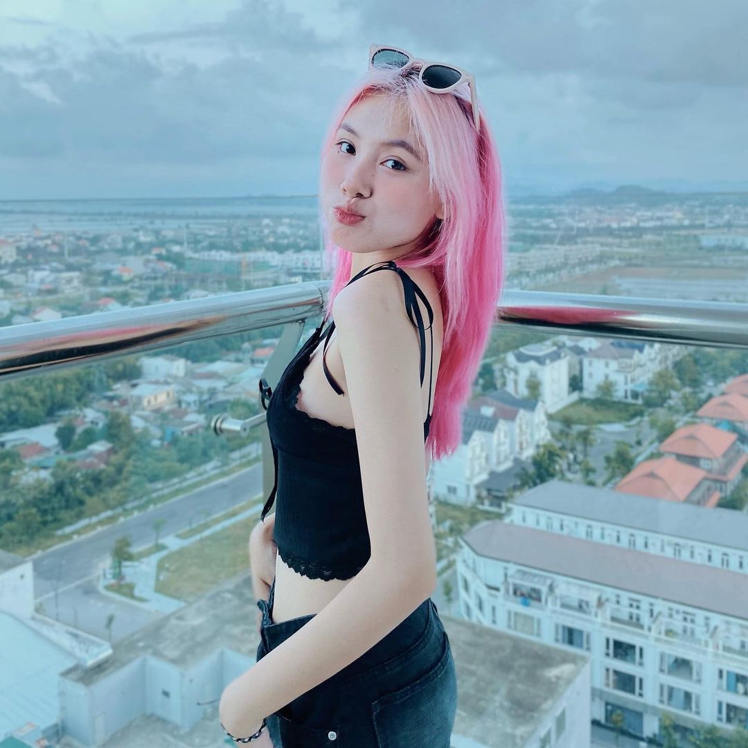 Kính mát DOKCRAZY TIGA cận cảnh
