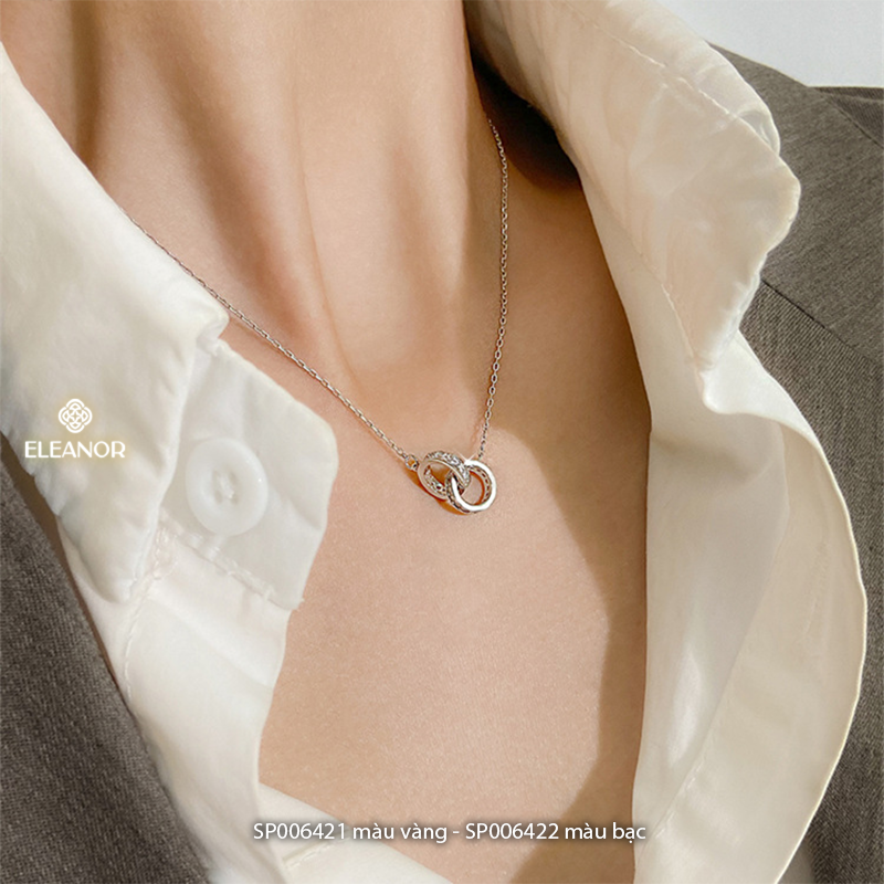 Dây chuyền nữ Eleanor Accessories 6421 khi đeo trên người mẫu