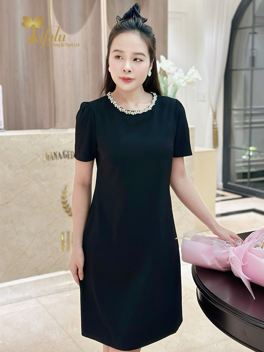 Mô tả Đầm thiết kế cao cấp Zol by TIFALU dáng suông A màu đen sang trọng - ZOL314BLK - 1