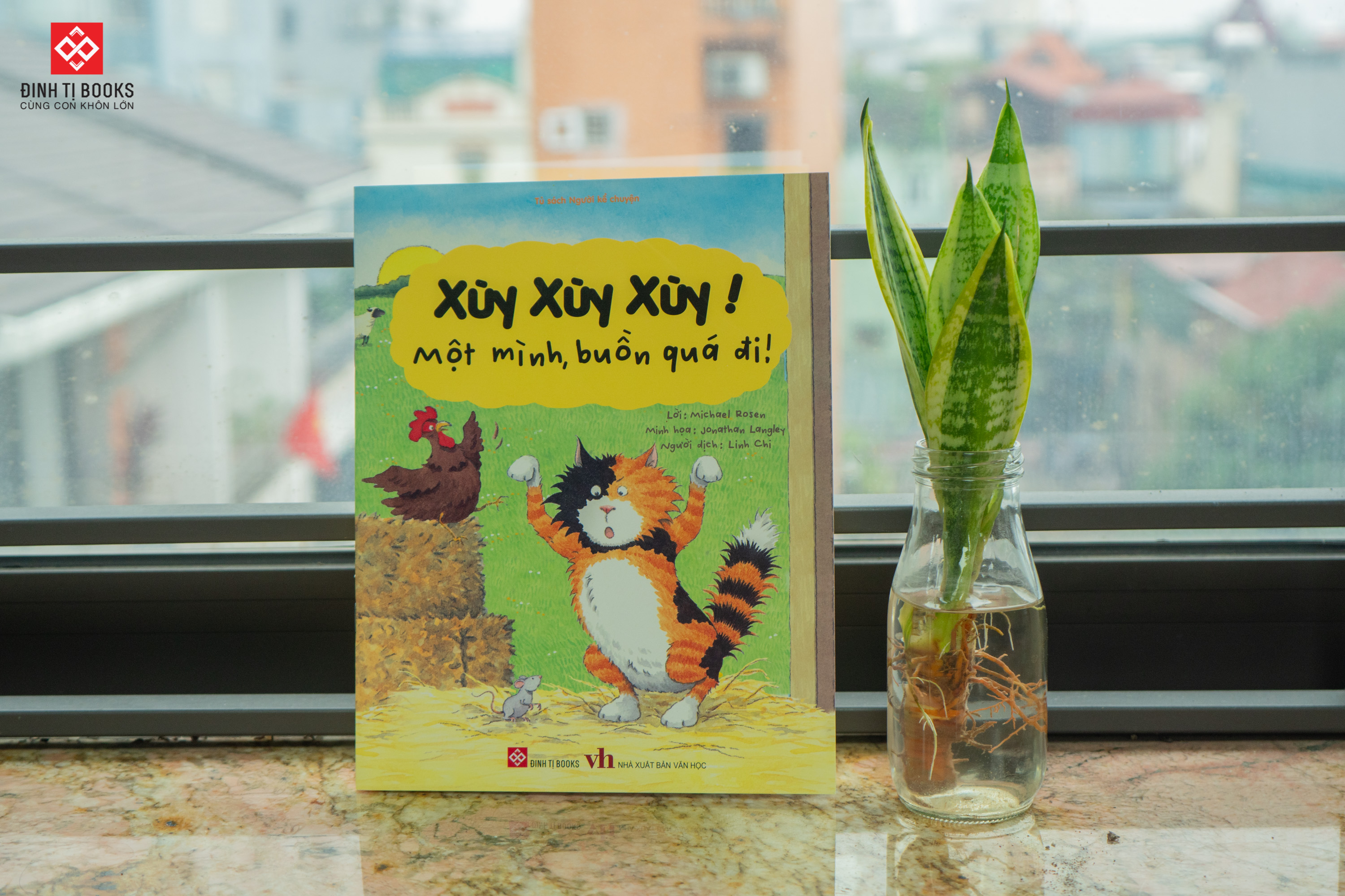 Mô tả Sách - Ối ối ối! Bé Lợn gặp rắc rối + Xùy xùy xùy! Một mình buồn quá đi + Khò khò khò! Ai ngáy to thế nhỉ? Đinh Tị Books - 1