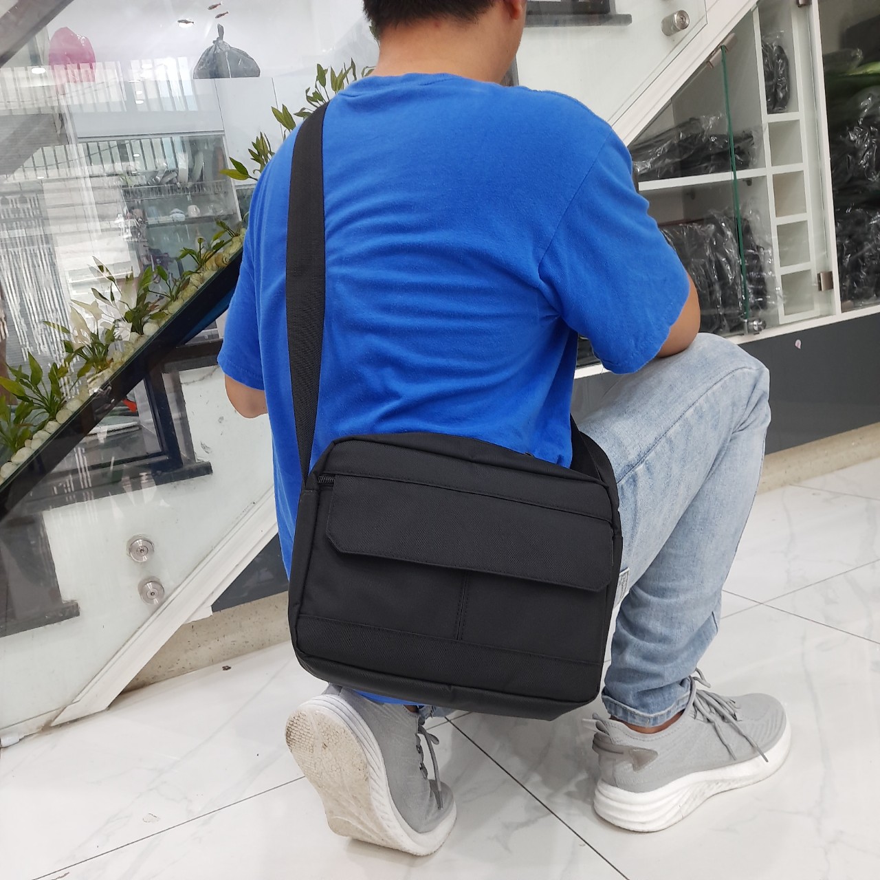 Mô tả Túi đeo chéo nam TROY Ym001 - 2