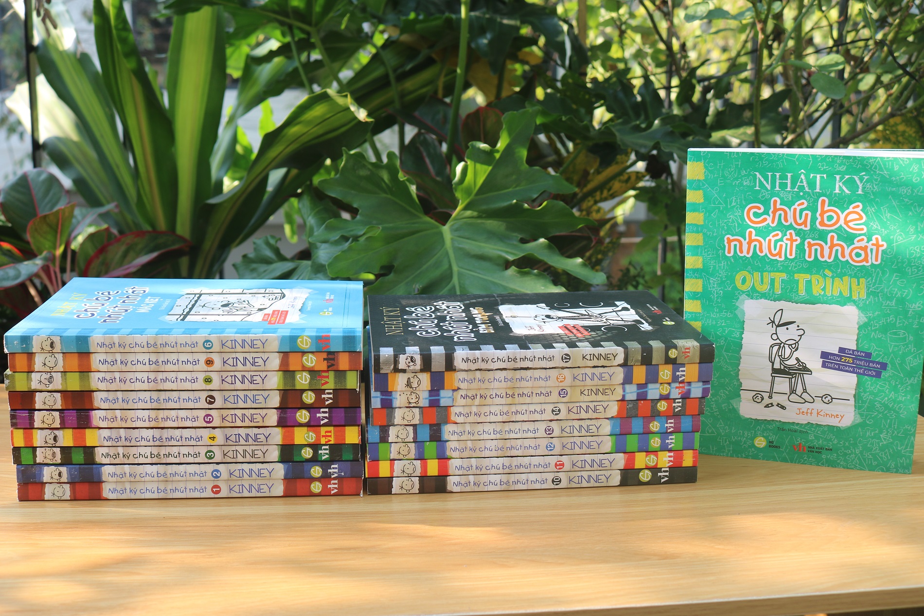 Mô tả Nhật ký chú bé nhút nhát - Tiếng Việt (Lẻ tập) - Truyện tranh thiếu nhi Diary of a Wimpy Kid - 1