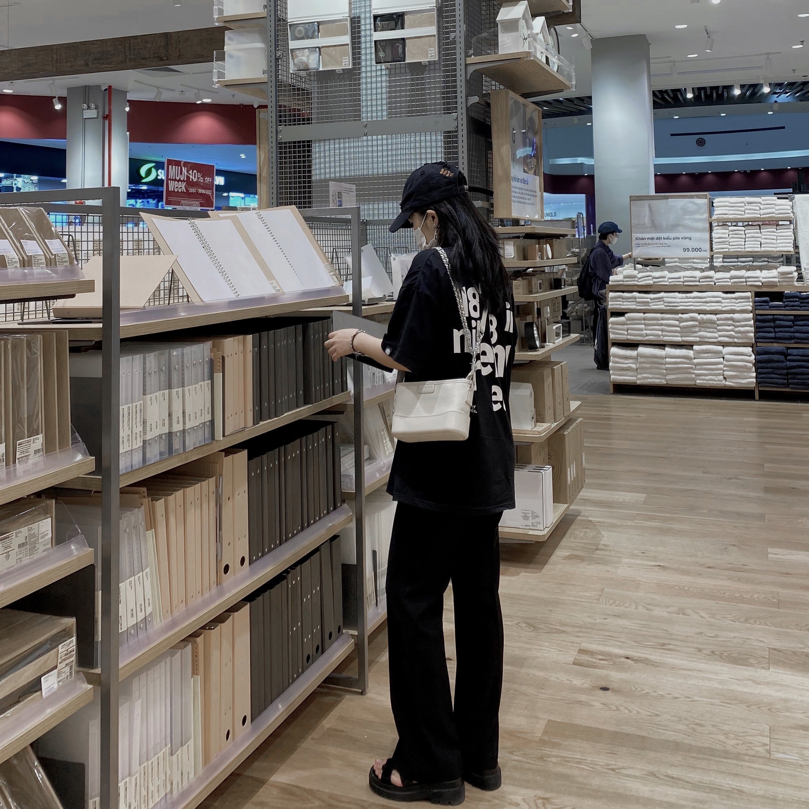 Mô tả Túi xách nữ LESAC Mikala Bag (02 màu sắc) - 2