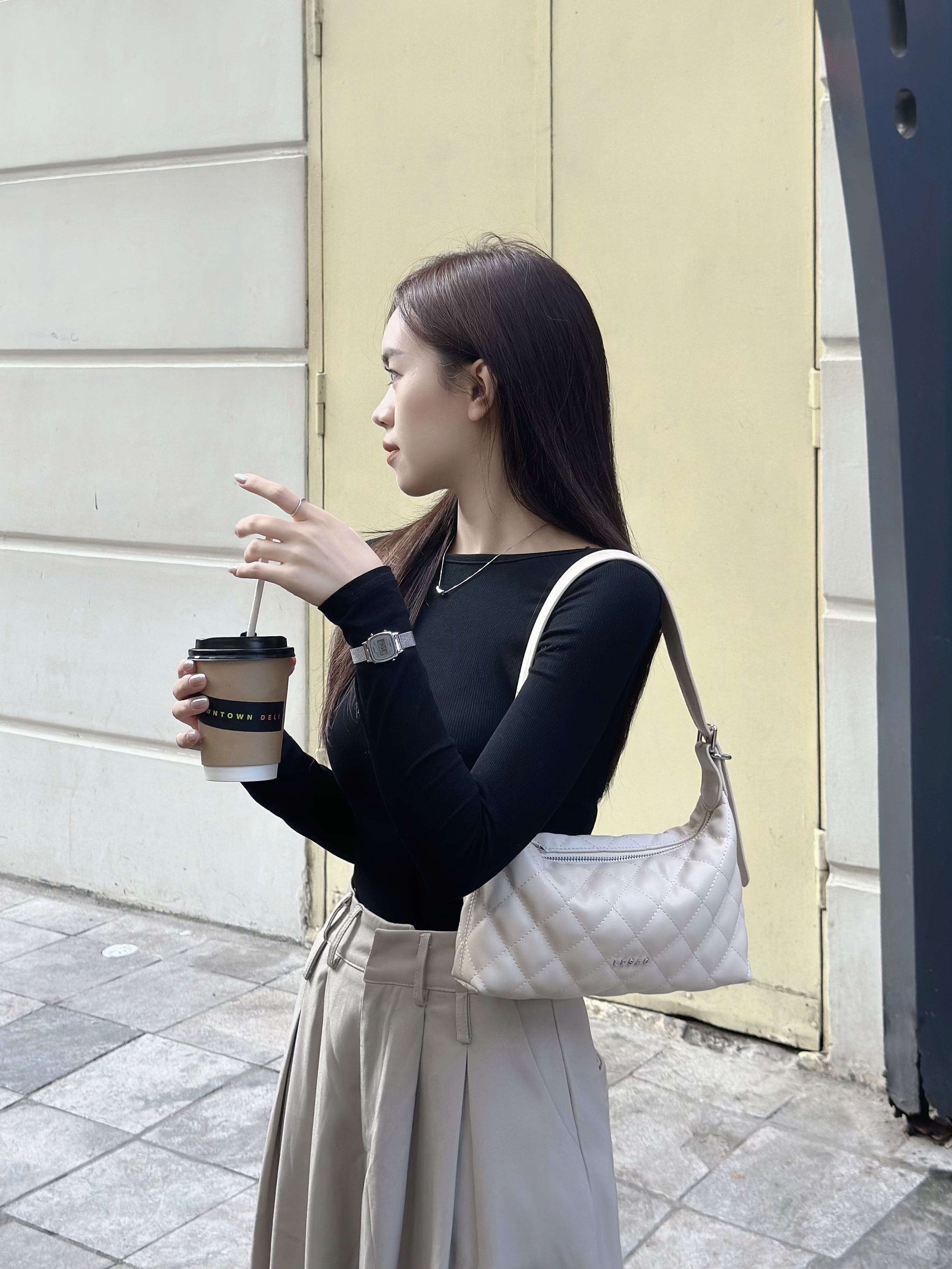 Mô tả Túi đeo vai nữ LESAC Roxy Bag - 1