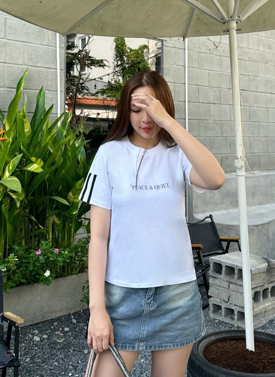 Mô tả YU CHERRY | Áo thun Baby Tee nữ cotton 4 chiều tay ngắn Peace & Quiet Babytee YP026 - 1