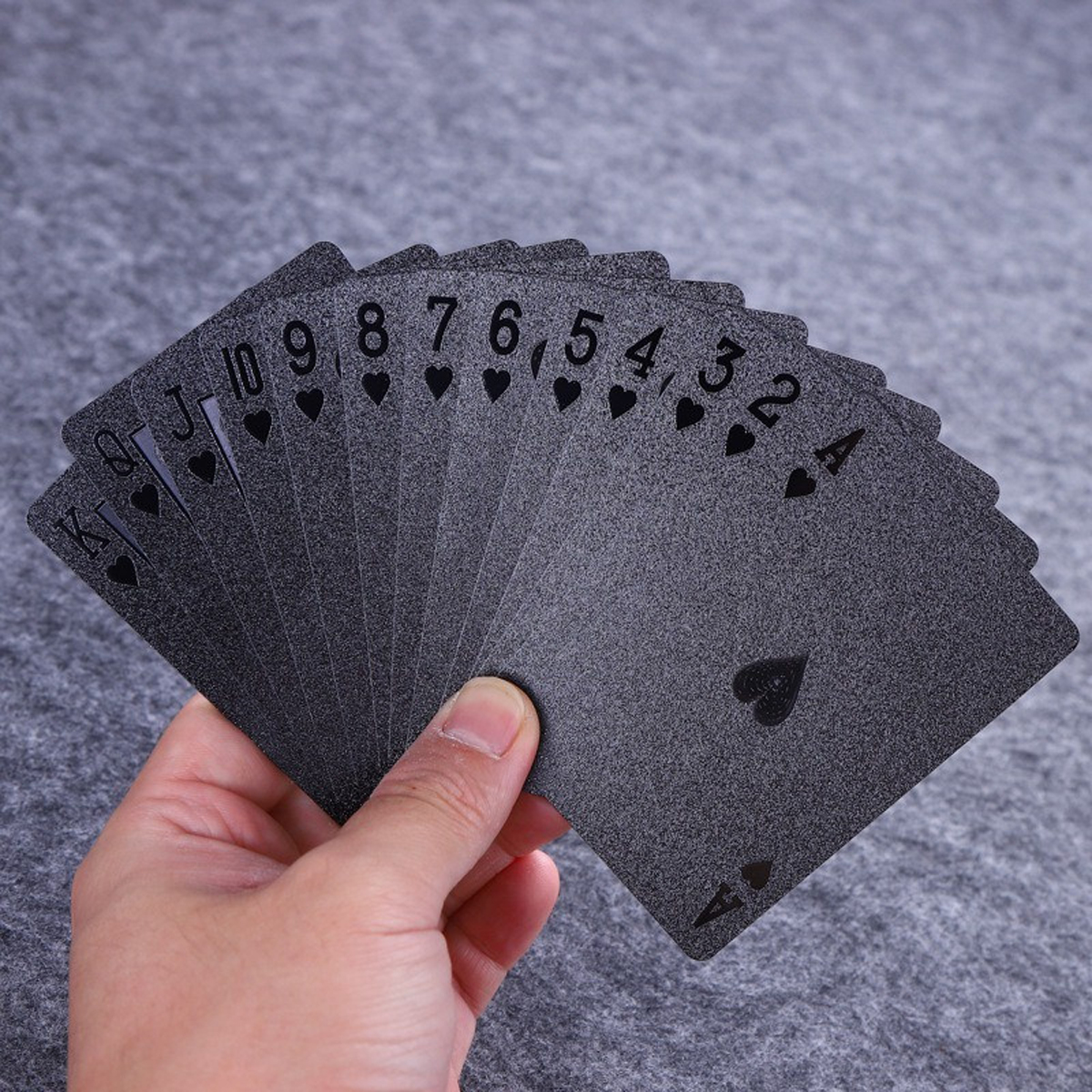 Bài Tây Poker Nhựa Dẻo Nền Đen Vàng Bạc Amalife