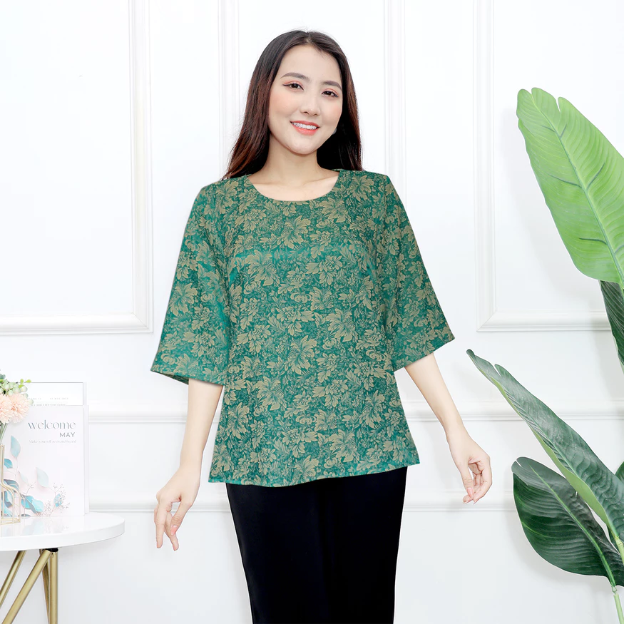 Chi tiết cổ áo GOTI