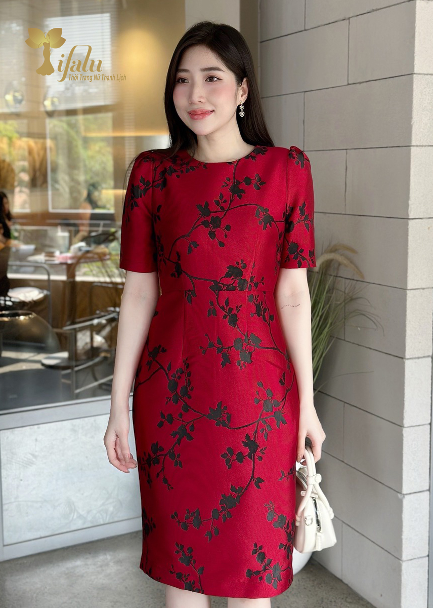 Mô tả Váy nữ đầm dự tiệc trung niên TIFALU dáng ôm chất gấm tafta đỏ sang trọng - ZOL212RED - 1