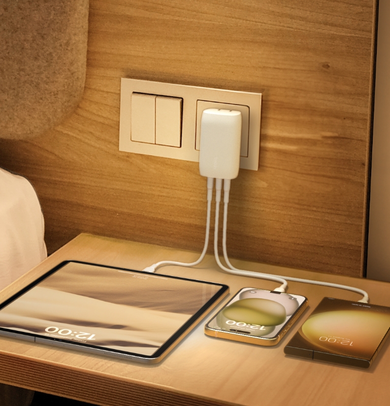 Mô tả Sạc nhanh Belkin BoostCharge 67W USB-C PD PPS 3 cổng - sạc nhanh đồng thời cho điện thoại, laptop và máy tính bảng - 1