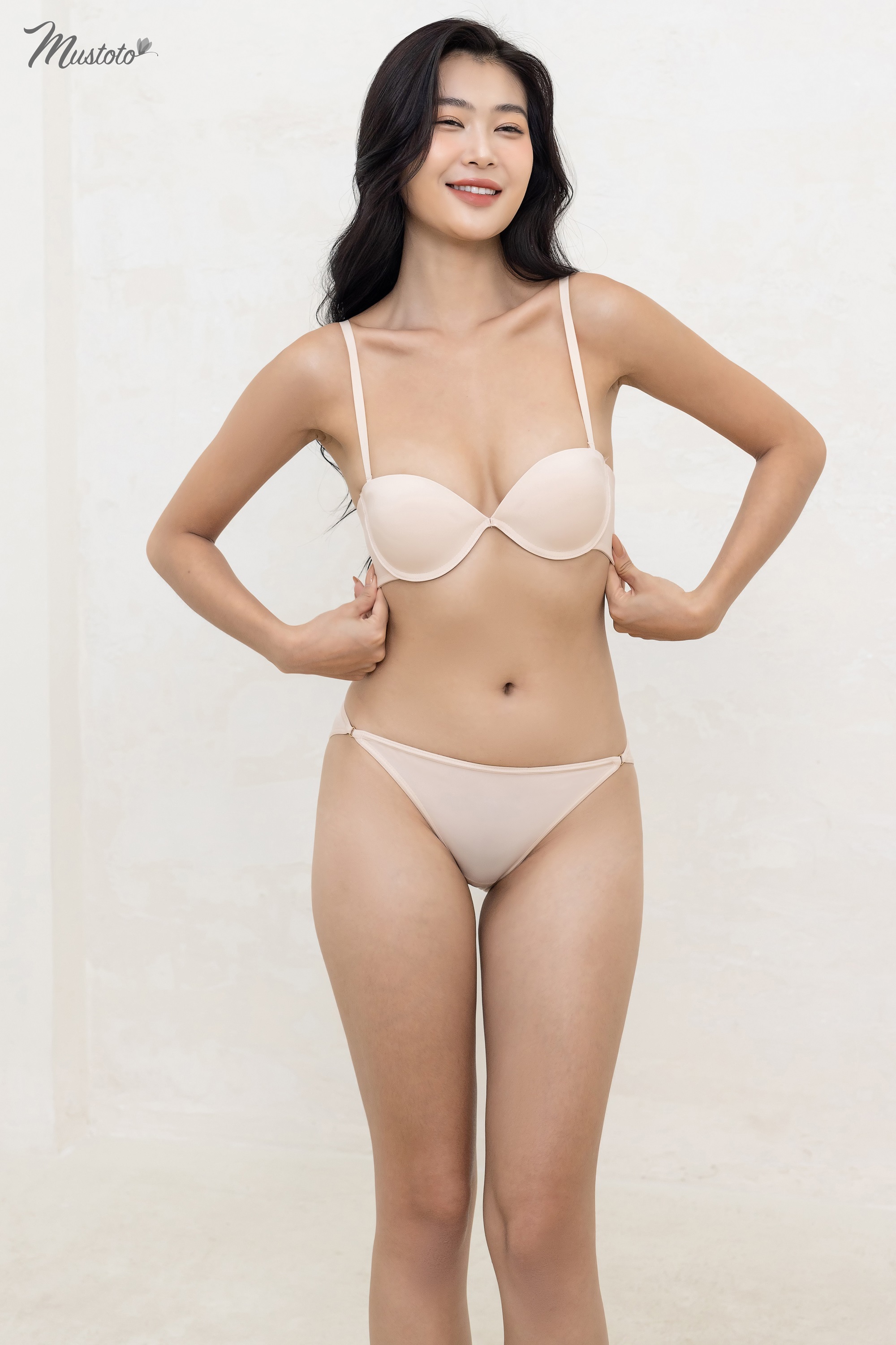 Mô tả Áo Lót Bra Mustoto Tháo Dây Chống Tụt Multiway 6 Cách Mặc (MA30) - 11
