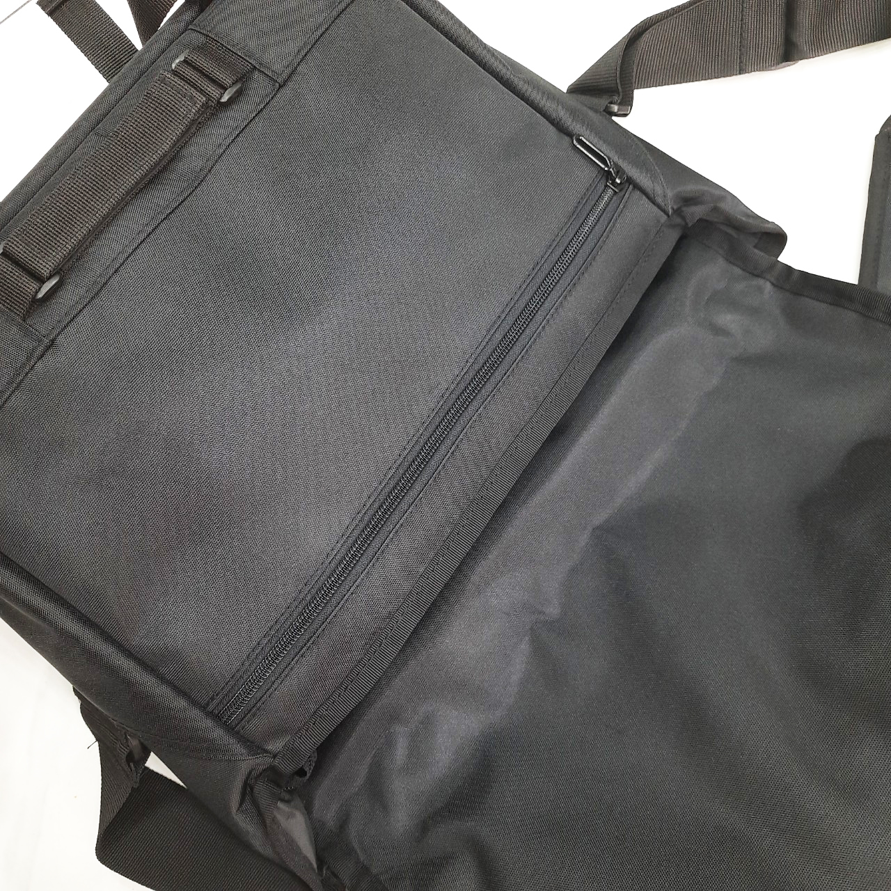 Mô tả Cặp nam đeo chéo TROY Jupiter phối nắp size 37x30x13cm đựng laptop 14inch, chất vải bố chống thấm - 9