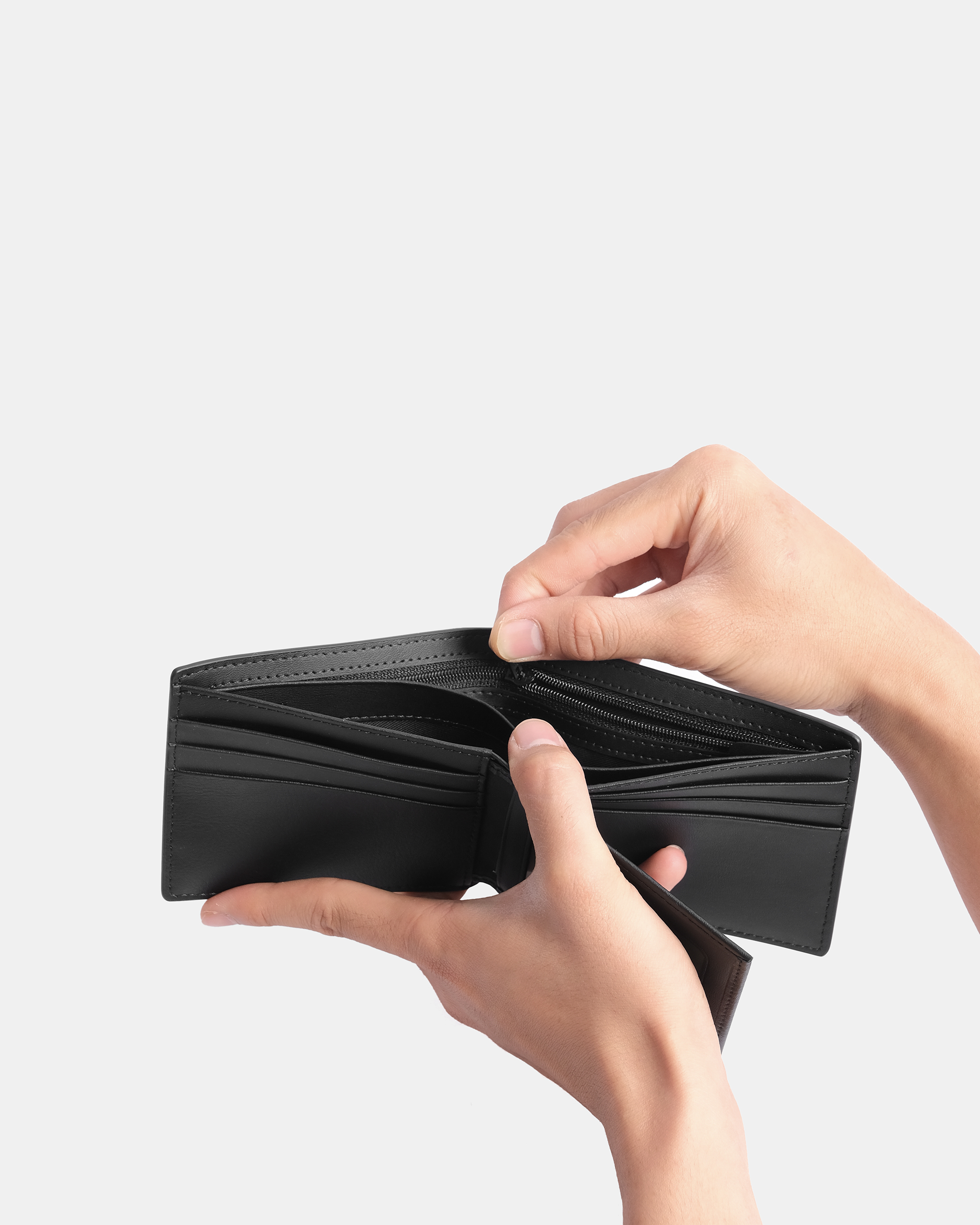 Mô tả Ví Nam gập đôi Henry có Khóa Kéo và chức năng RFID với chất liệu da Swift cao cấp, mềm mại, bền bỉ - LEONARDO - 1