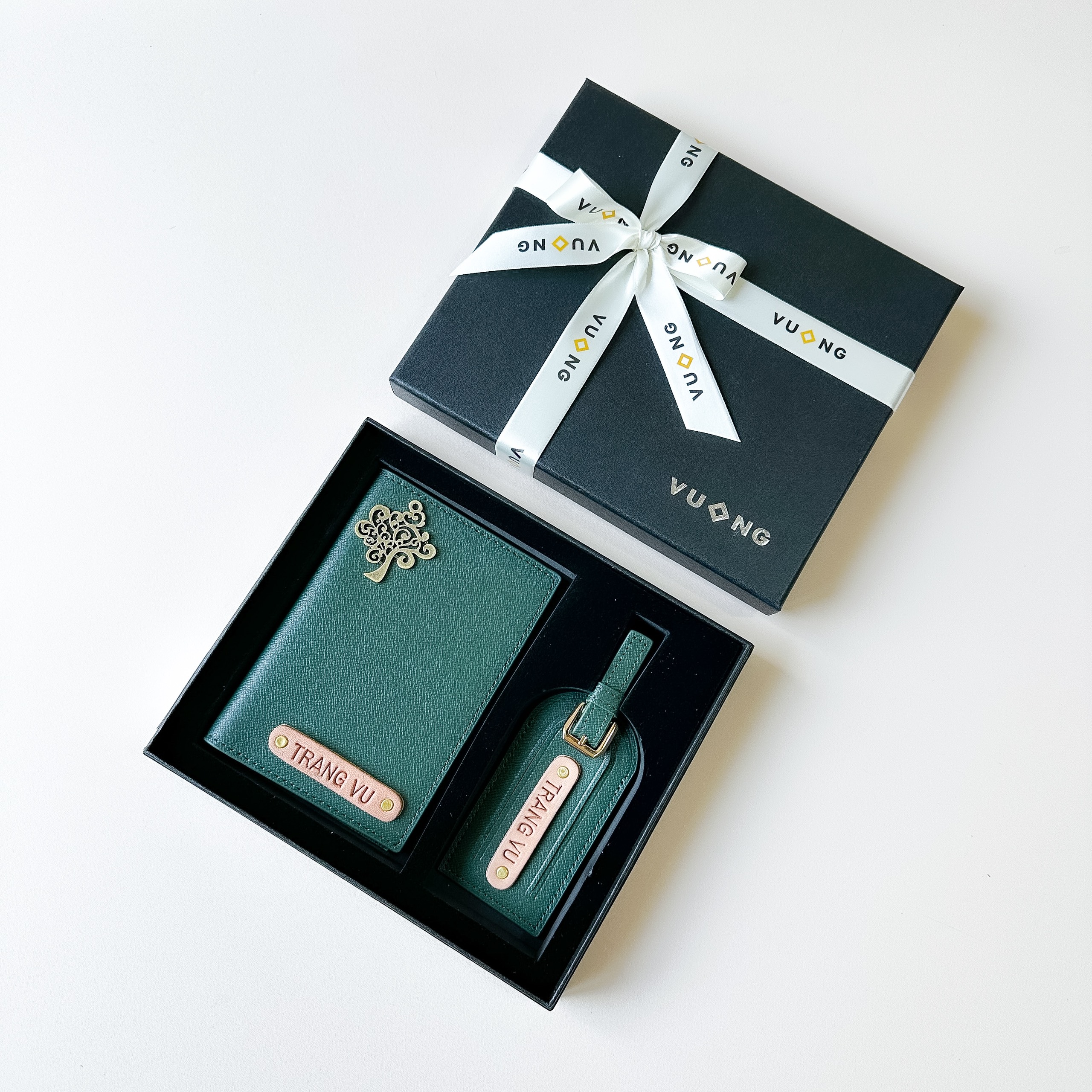 Mô tả Passport cover Vuông Shop®️ da thật vân taiga cao cấp kèm tag hành lý - 5