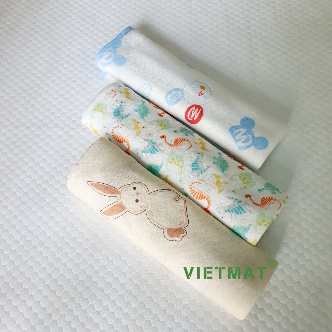 Mô tả Khăn choàng điều hòa che bé bú Vietmat 3 lớp thoáng mát, rộng rãi, kín đáo và nhiều tiện ích - 7