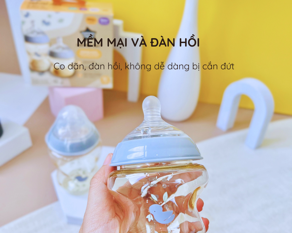 Núm ty và bầu ty Tommee Tippee mô phỏng tự nhiên