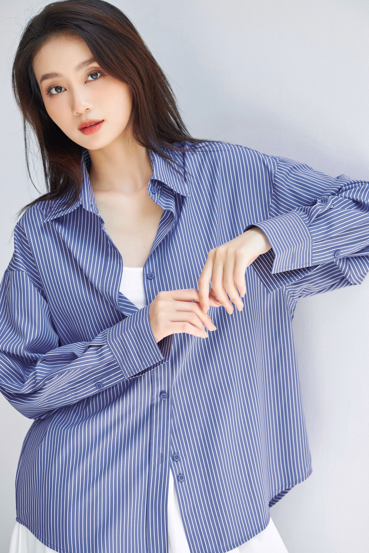 Áo sơ mi GILLEE FAS294 màu xanh sọc trắng