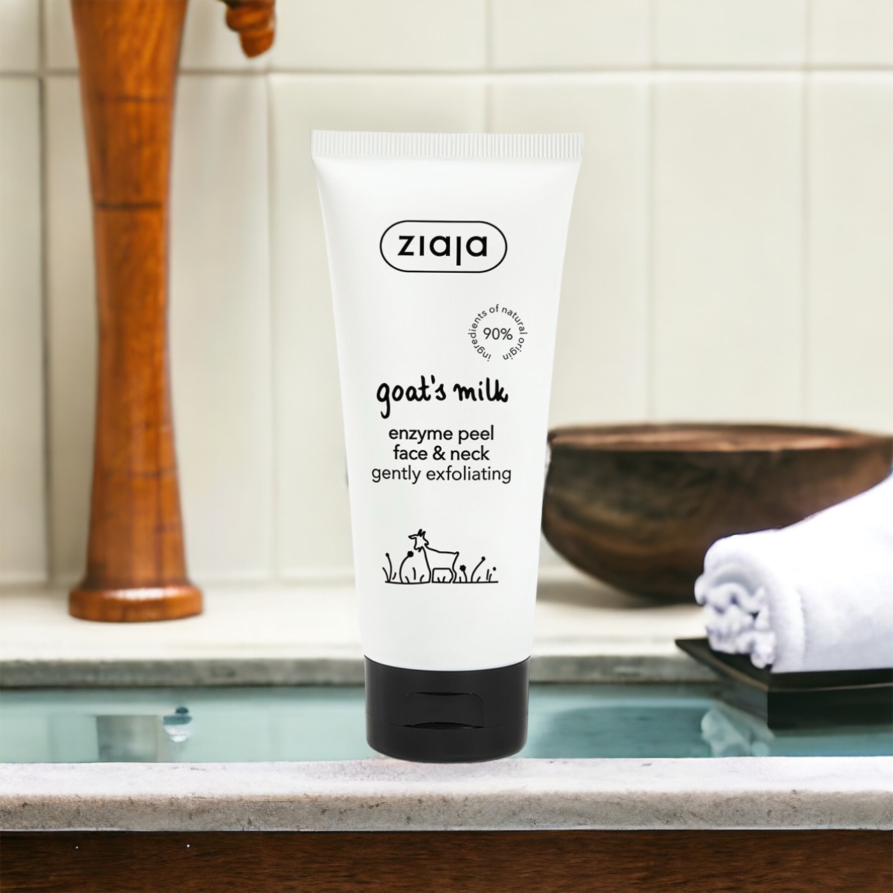 Mô tả Tẩy tế bào chết sữa dê cho da mặt và cổ Ziaja Goat's Milk Enzyme Peeling phù hợp cho da nhạy cảm 75ml - 2